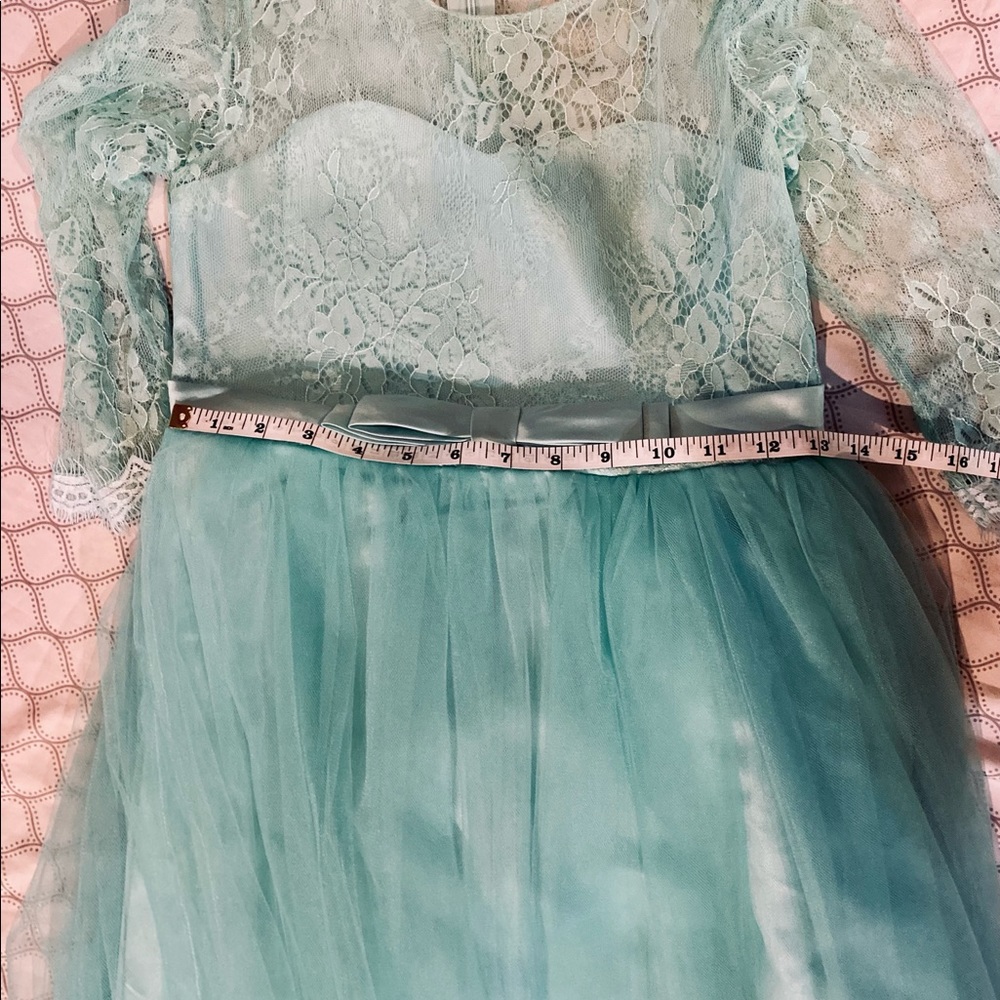 Fancy floor length girls lace dress